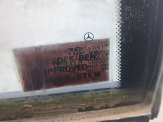 Стекло форточки двери правое заднее, ориг. номер A1407302220, Mercedes S-Класс 1996-1998