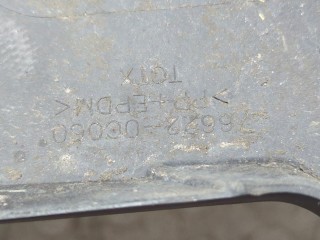 Брызговик левый передний, ориг. номер 766220C060, Toyota Tundra 2013-2022