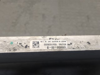 Радиатор кондиционера, ориг. номер 1048499-00-B, Tesla Model X 2015-2021