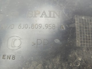 Защита арок (подкрылок) правая передняя, ориг. номер 6P0809958, Seat Ibiza 2008-2012