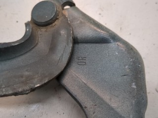 Петля капота правая, ориг. номер 53410AA030, Toyota Camry 2001-2004