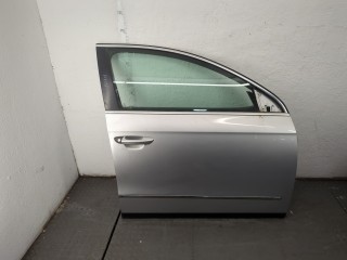 Дверь боковая (легковая) правая передняя Volkswagen Passat 2005-2010