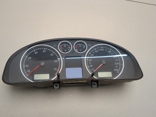 Щиток приборов (приборная панель) Volkswagen Passat 1996-2001