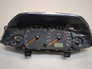 Щиток приборов (приборная панель) Ford Focus 2001-2005