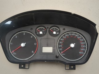 Щиток приборов (приборная панель) Ford Focus 2004-2008