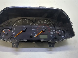 Щиток приборов (приборная панель) Ford Focus 2001-2005