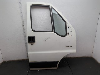 Стекло боковой двери правое переднее Citroen Jumper 2002-2006