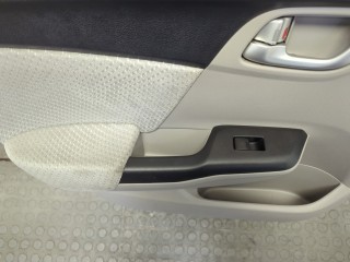 Стекло боковой двери левое заднее, Honda Civic 2012-2015