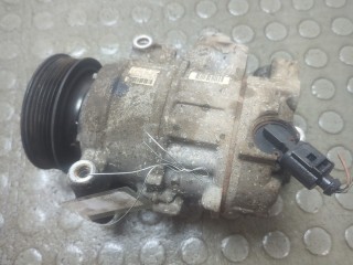 Компрессор кондиционера Audi A6 2008-2011
