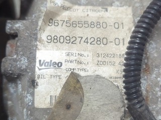 Компрессор кондиционера, ориг. номер 9809274280, Peugeot 308 2011-2015