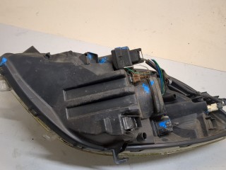 Фара (передняя) правая, ориг. номер 811300D130, Toyota Yaris 2005-2009