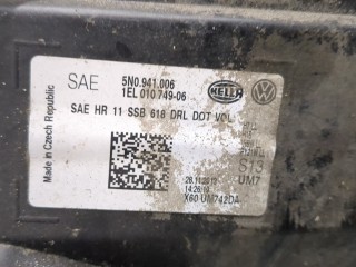 Фара (передняя) правая, ориг. номер 5N0941006C, Volkswagen Tiguan 2011-2019