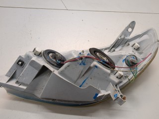 Фара (передняя) правая, ориг. номер 8111002210, Toyota Matrix 2004-2008