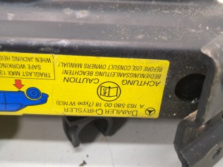 Домкрат, ориг. номер A1635800018, Mercedes ML W163 2001-2005