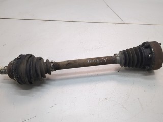 Полуось (приводной вал, шрус) левая передняя Volkswagen Golf 2008-2012