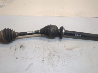 Полуось (приводной вал, шрус) правая передняя Opel Astra 2006-2014