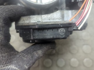 Заслонка дроссельная, ориг. номер 037133064J, Volkswagen Golf 4 1997-2006