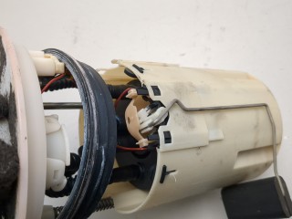 Насос топливный электрический, ориг. номер 7702002070, Toyota Avensis 2 2003-2006