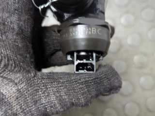 Форсунка топливная, ориг. номер 038130073AJ, 038130079CX, Volkswagen Golf 4 1997-2006