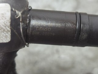 Форсунка топливная, ориг. номер 2367009290, Toyota Corolla Verso 2007-2009