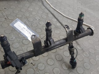 Форсунка топливная, ориг. номер 53031102, 53032701AA, Jeep Liberty 2001-2004