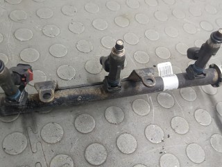 Форсунка топливная, ориг. номер 53031102, 53032701AA, Jeep Liberty 2001-2004