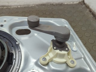 Стеклоподъемник механический правый передний, ориг. номер 7H0837730BA, Volkswagen Transporter 5 2002-2009