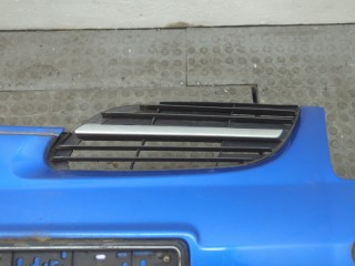 Решетка радиатора Nissan Almera Tino 2000-2003