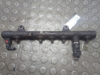 Рампа (рейка) топливная, ориг. номер 8200600206, Renault Trafic 2001-2006
