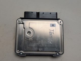 Блок управления двигателем, ориг. номер 03L906018KJ, Audi A4 (B8) 2007-2012