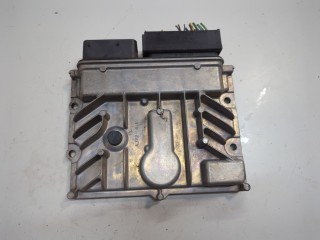 Блок управления двигателем Hyundai Santa Fe 2004-2012