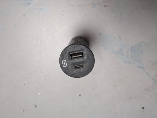 Разъем AUX/USB, ориг. номер 2668046, LB5T14F014CD, Ford Kuga 2019-2024