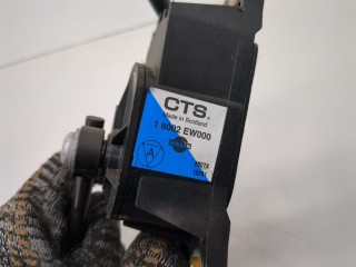 Педаль газа, ориг. номер 18002EW000, Nissan Tiida 2004-2012