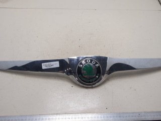 Молдинг капота, Skoda Fabia 2004-2007