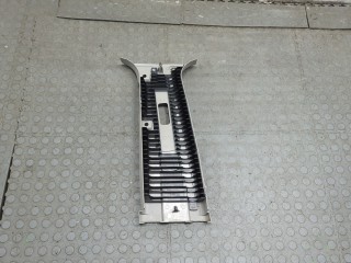 Обшивка центральной стойки правая, Nissan Titan 2003-2007