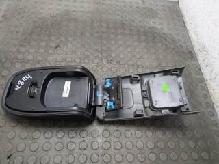 Подлокотник левый передний, ориг. номер 1724357, 8M51R045C74AE3ZHE, Ford Focus 2007-2011
