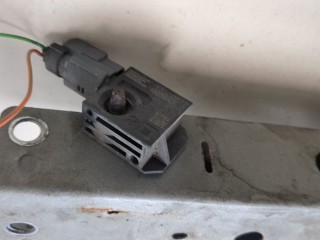Замок капота, ориг. номер 535100E010, Toyota Sequoia 2007-2017
