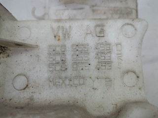 Бачок омывателя, ориг. номер 5C6955453Q, Volkswagen Jetta 2014-2019