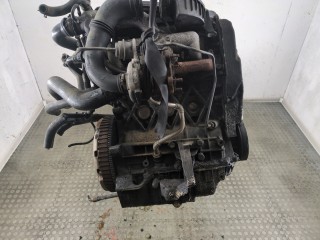 Двигатель (ДВС) Renault Trafic 2001-2006
