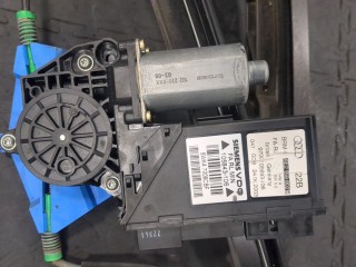Стеклоподъемник электрический правый передний, ориг. номер 8E0837462C, Audi A4 2000-2006