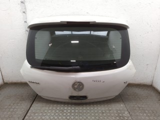 Крышка (дверь) багажника Opel Corsa 2011-2014