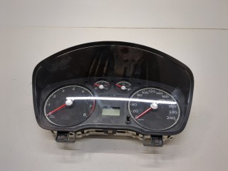 Щиток приборов (приборная панель) Ford Focus 2001-2005