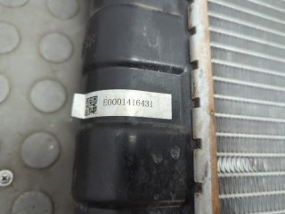Радиатор охлаждения двигателя, ориг. номер 4809225AC, Dodge Caravan 2000-2007