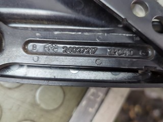 Щеткодержатель правый передний, ориг. номер 24027217, Tesla Model X 2015-2021