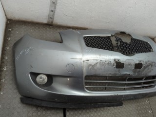 Бампер передний, ориг. номер 521190D977, Toyota Yaris 2005-2009