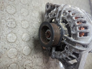 Генератор, ориг. номер 13147093, 90561971, 9195753, Opel Vectra 2002-2005