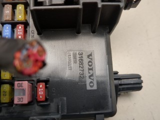 Блок предохранителей, ориг. номер 31682732, Volvo S60 2018-2026