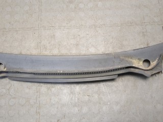 Жабо под дворники (дождевик) левое Audi A6 1997-2001