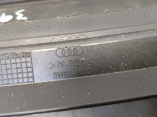 Жабо под дворники (дождевик) левое, Audi A6 1997-2001
