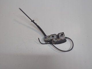 Замок капота Volkswagen Passat 2005-2010